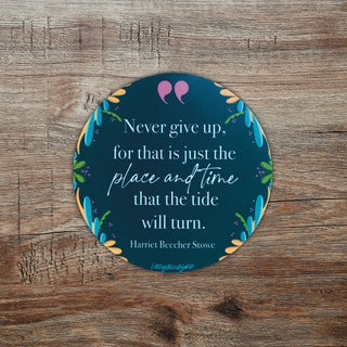 (insp) sticker | "Never Give Up"